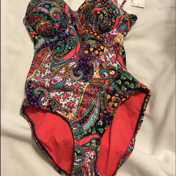 Kenneth Cole Reaction multi color one piece - Picture 5 of 5